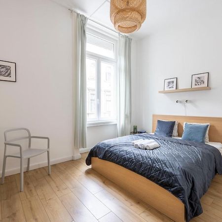 Central Grand Apartment With 5Bedrm 2Bathroom ブダペスト エクステリア 写真