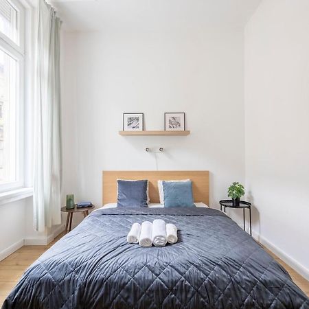 Central Grand Apartment With 5Bedrm 2Bathroom ブダペスト エクステリア 写真