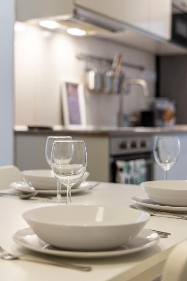 Central Grand Apartment With 5Bedrm 2Bathroom ブダペスト エクステリア 写真